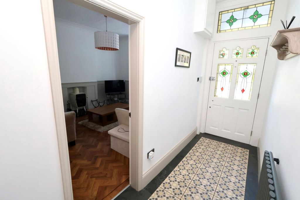 Property photo 2 of 37 1.Jpg