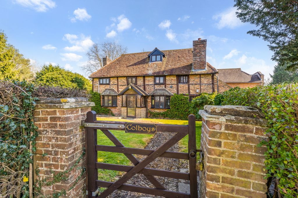 Property photo 1 of 34