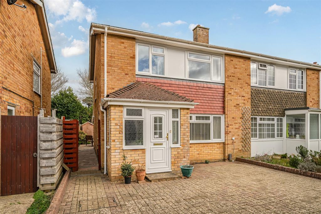 Property photo 1 of 14 Exterior