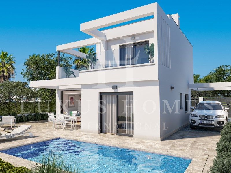 Property photo 3 of 13