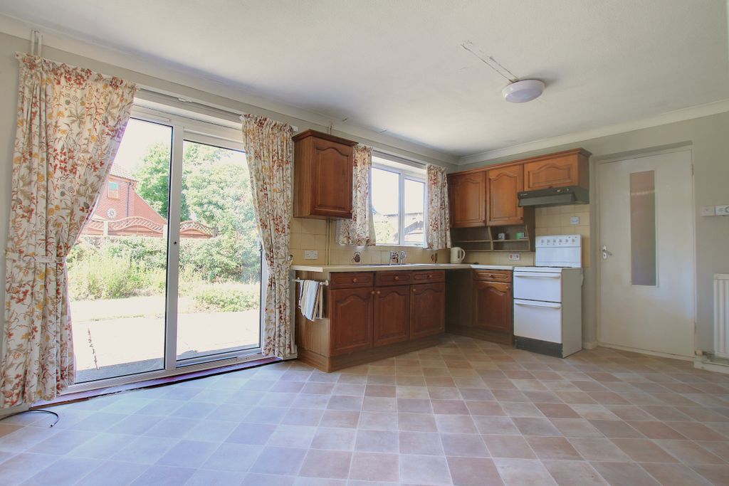 Property photo 3 of 8