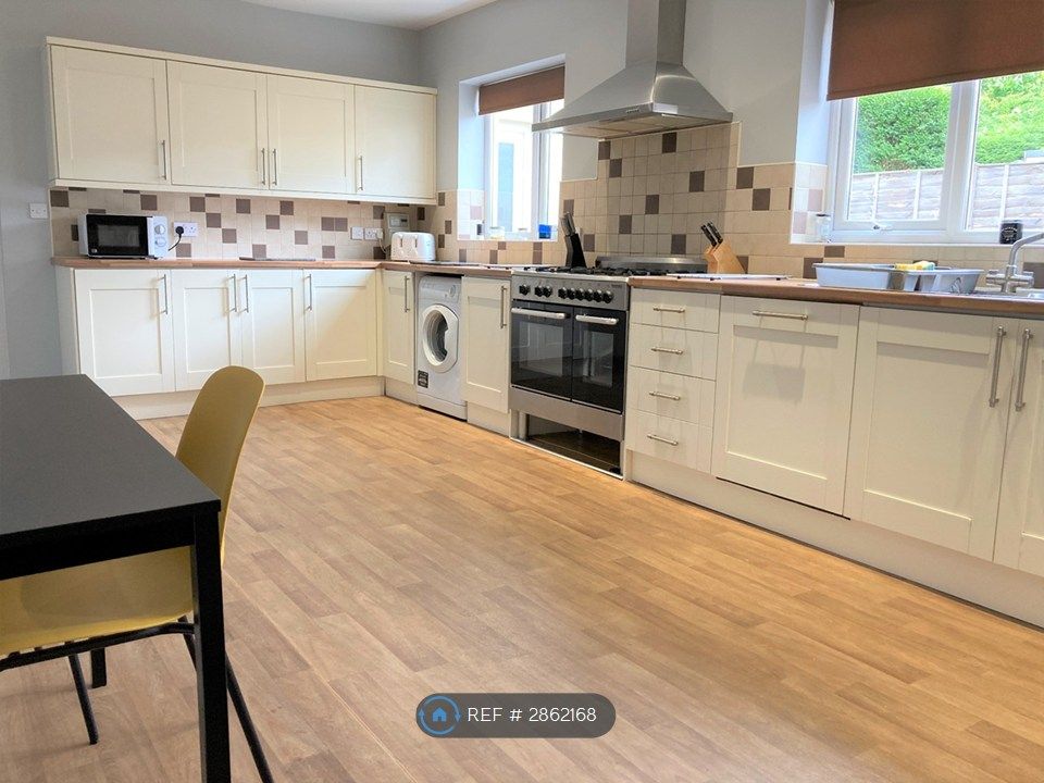 Property photo 3 of 5 Great Size Kitchen/Diner