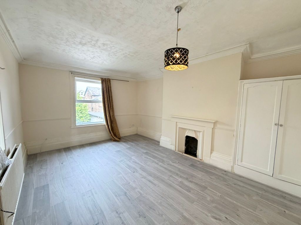 Property photo 1 of 3
