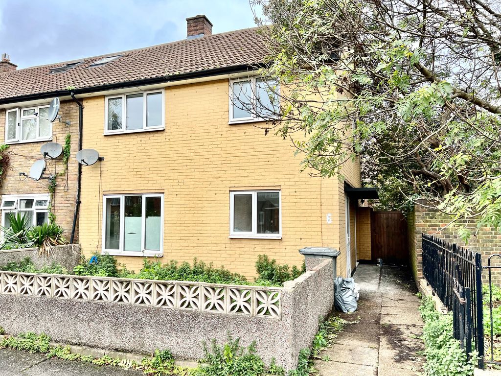 Property photo 1 of 16