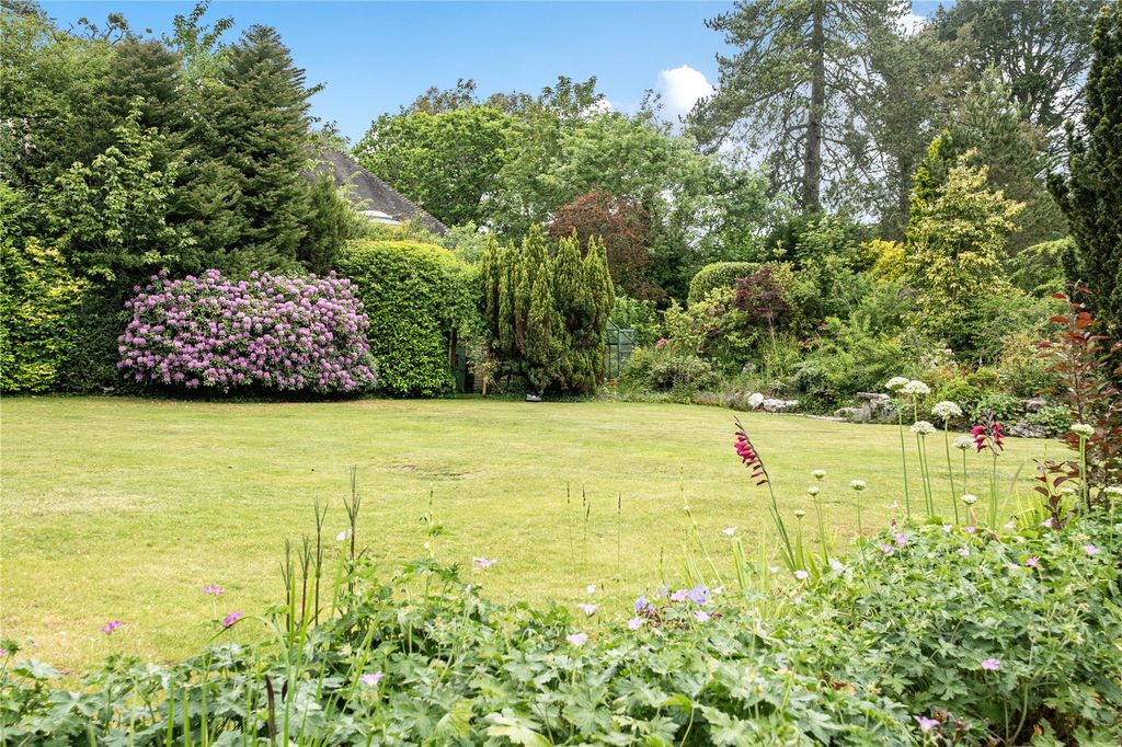 Property photo 3 of 41 Garden