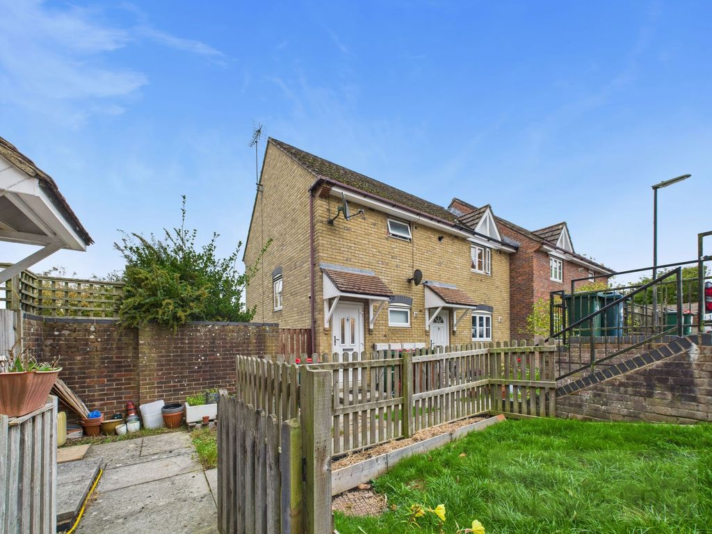 Property photo 1 of 6