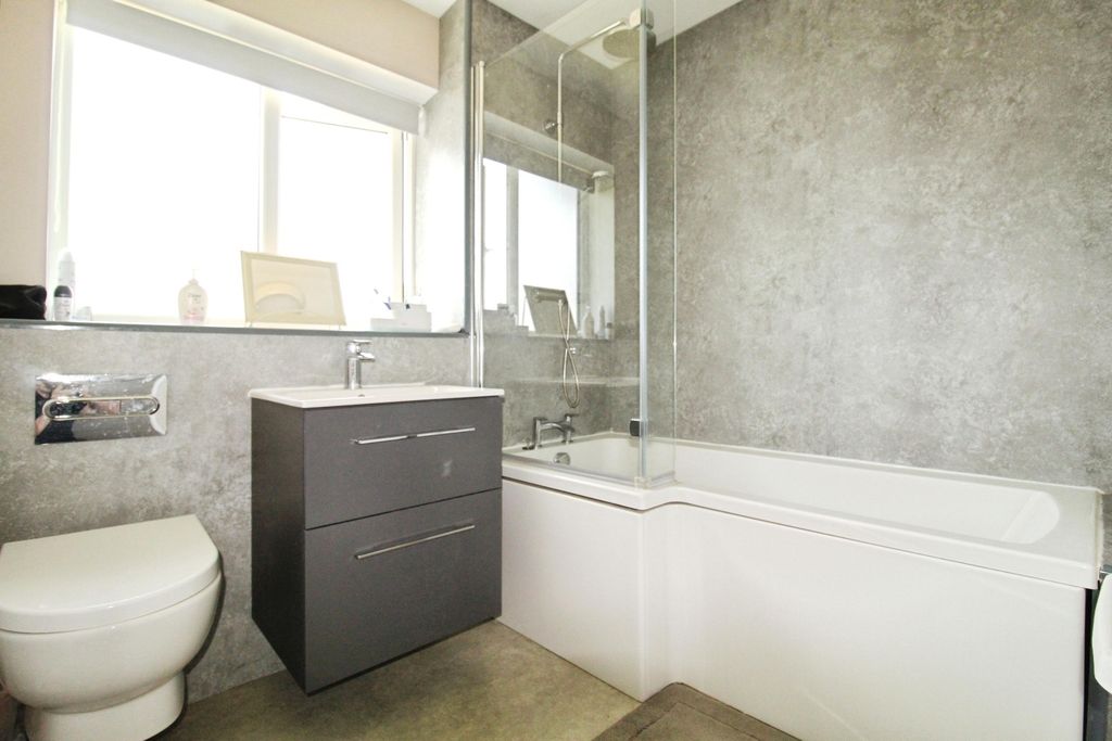 Property photo 3 of 34 Pbox-Img.Jpg