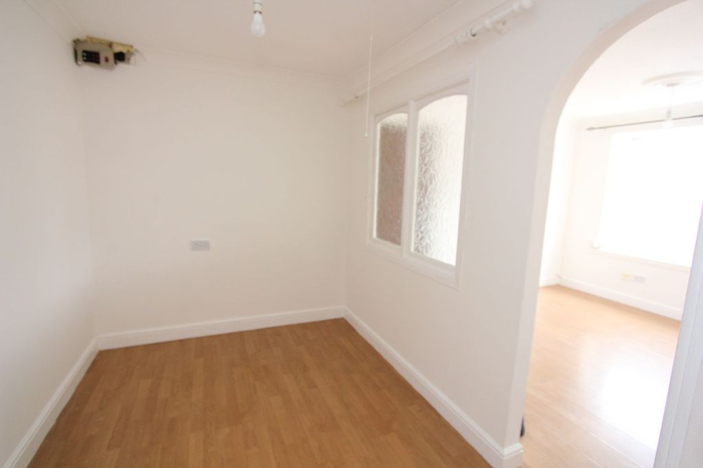 Property photo 2 of 7 Bedroom Area