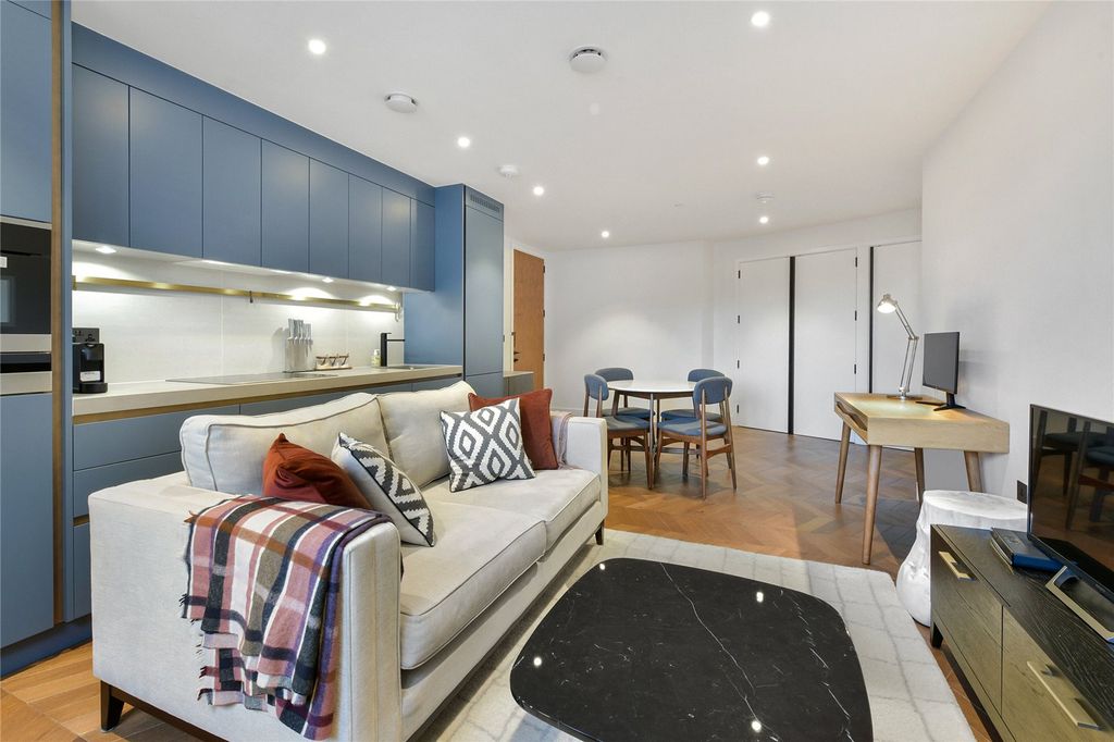 Property photo 2 of 12 Picture No. 13