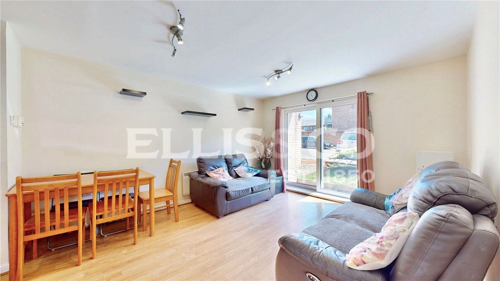 Property photo 3 of 13 Picture No. 08