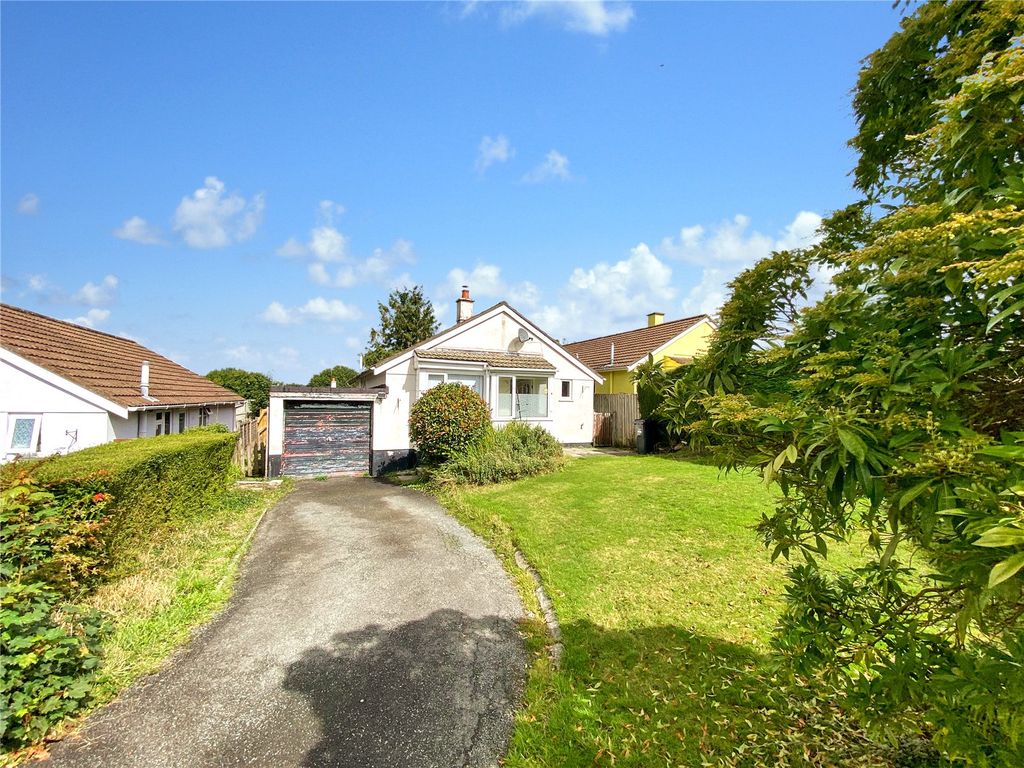 Property photo 1 of 10 Front