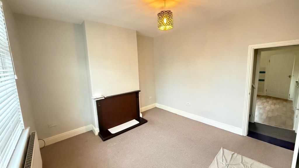 Property photo 2 of 9 Image