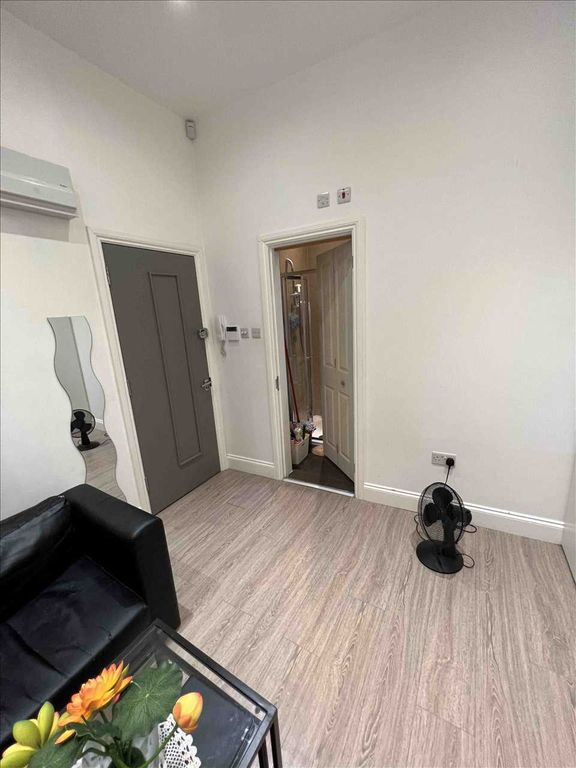 Property photo 3 of 15 Living Area P3