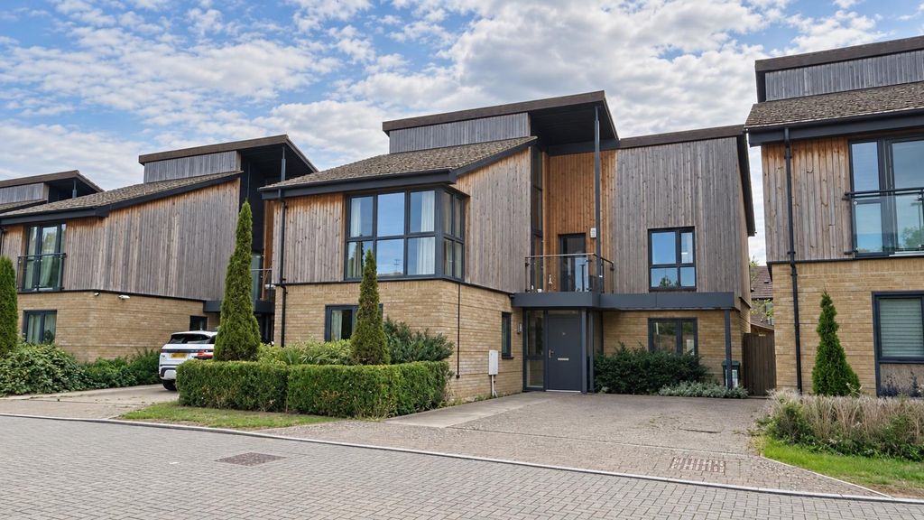 Property photo 1 of 36 Ec3Bca3F-29Ef-451A-Ae23-F65C51193B33.Png