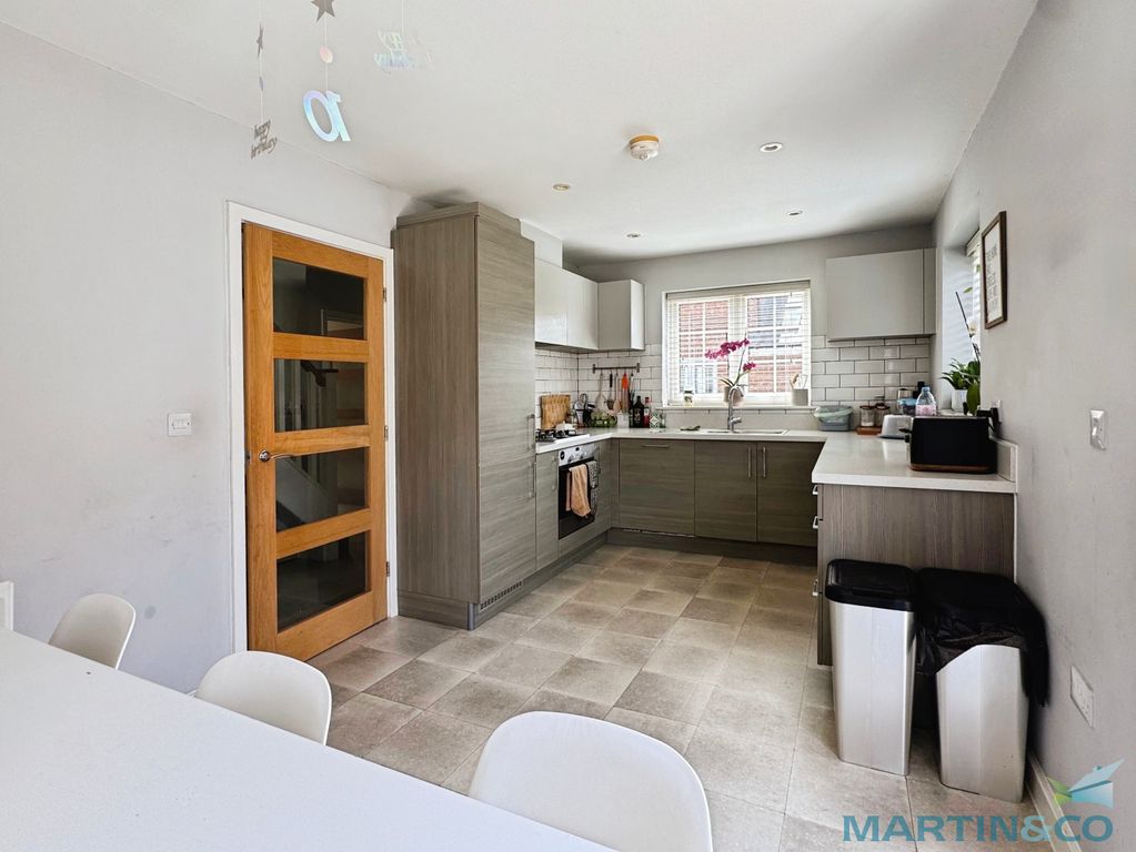 Property photo 2 of 20 c123666d-5-4F72-Bd00-771F0444Ecb7-2152-000033F36Ac
