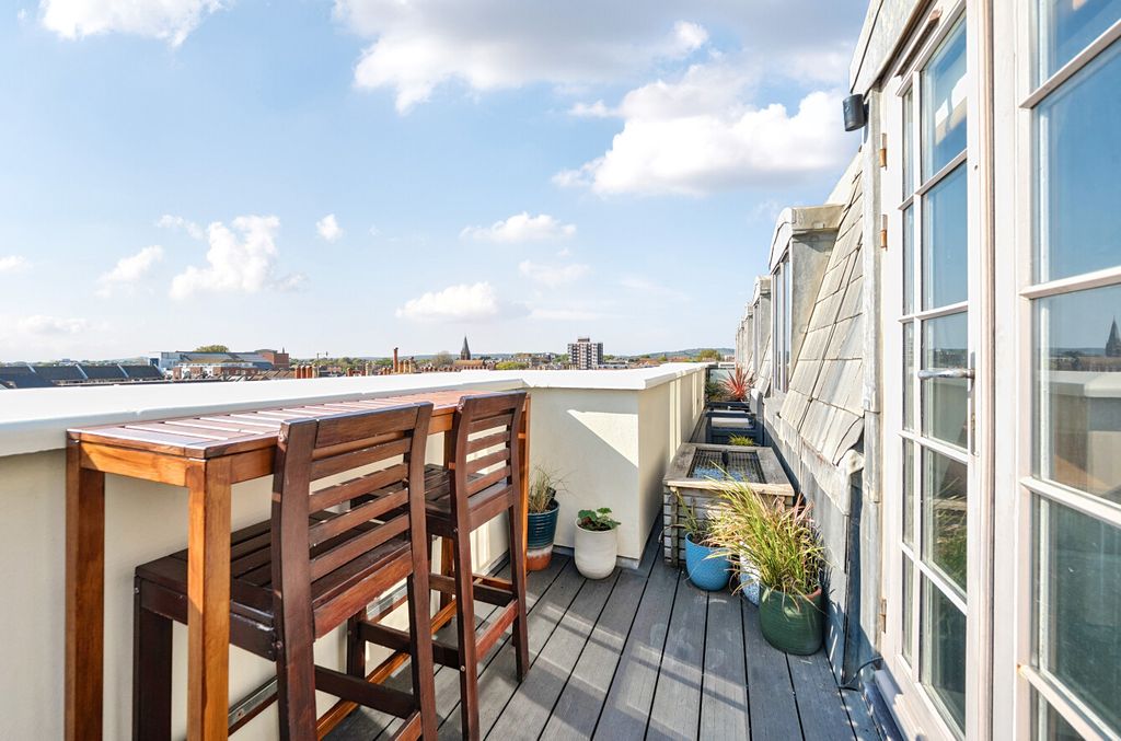 Property photo 1 of 13 1441537-6-69Ef879...
