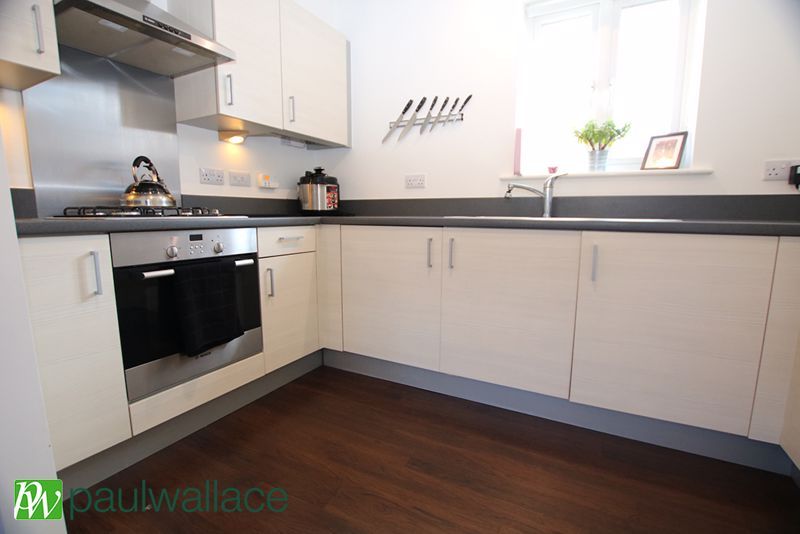 Property photo 2 of 7 Kitchen