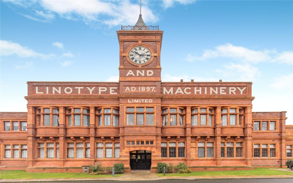 Property photo 1 of 14 Front