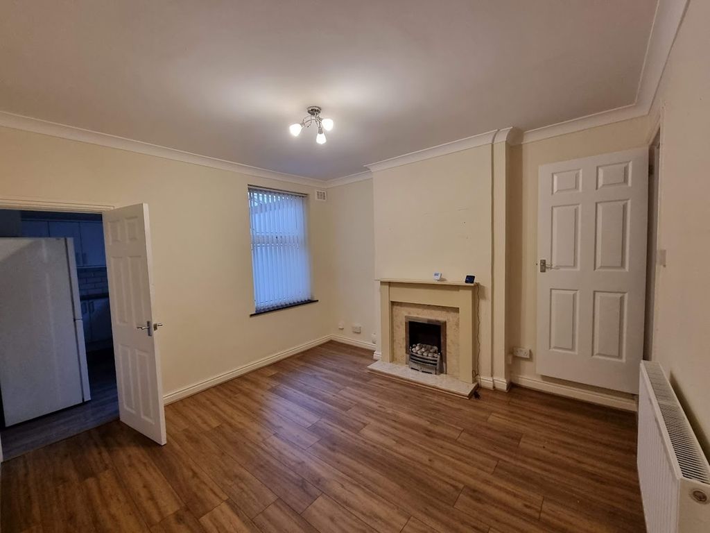 Property photo 3 of 13 Photo 2
