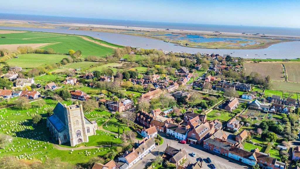 Property photo 2 of 24 Image