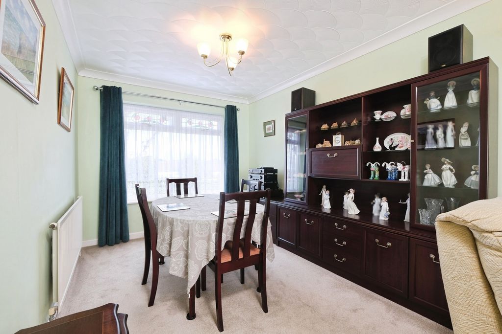 Property photo 3 of 19 Pbox-Img.Jpg