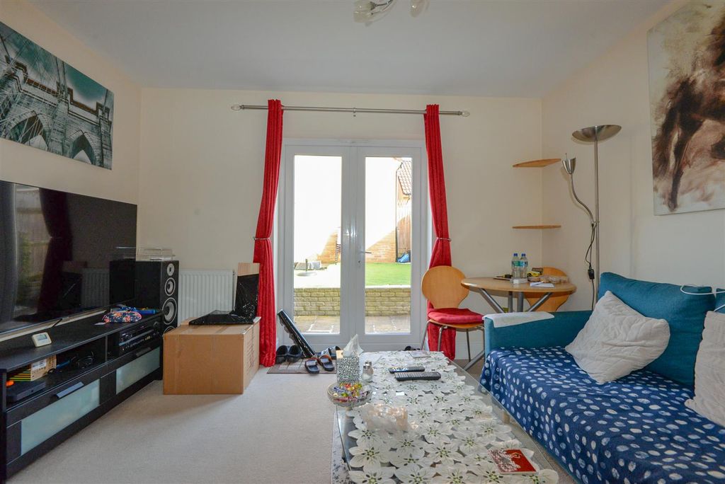 Property photo 2 of 13 Living Room 2.Jpg