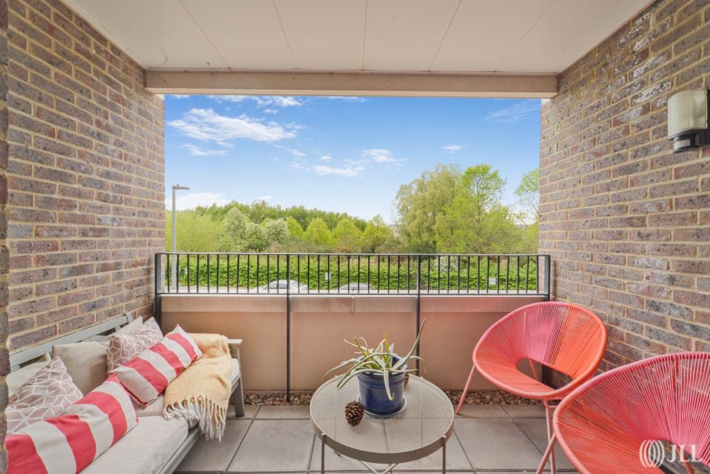 Property photo 2 of 24