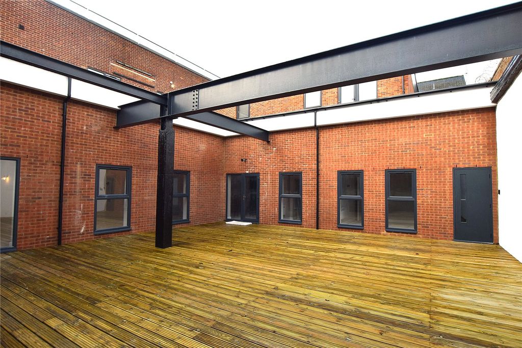 Property photo 1 of 5 External
