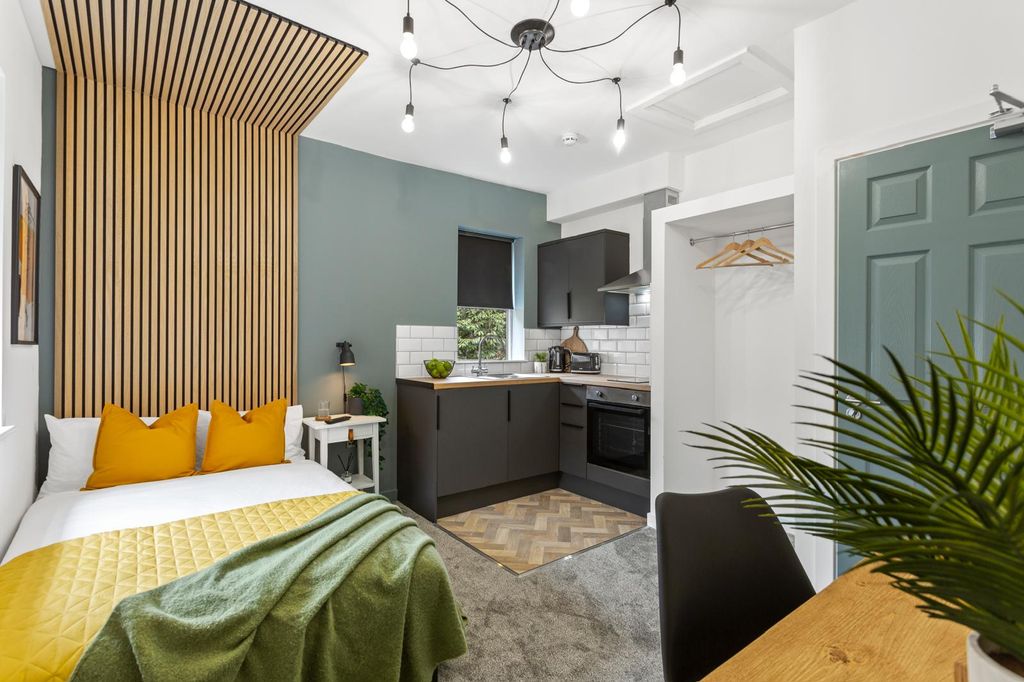 Property photo 1 of 4