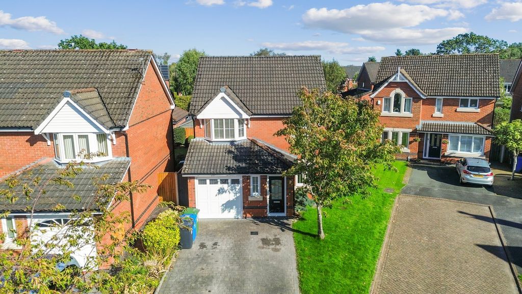 Property photo 1 of 32