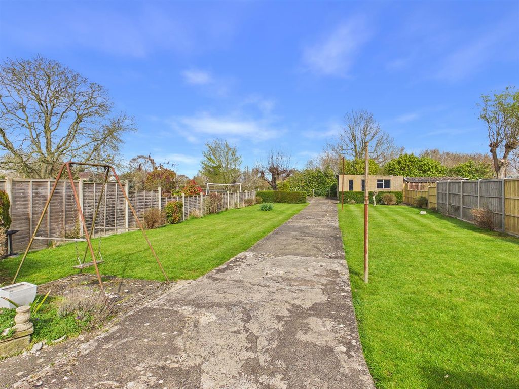 Property photo 3 of 24