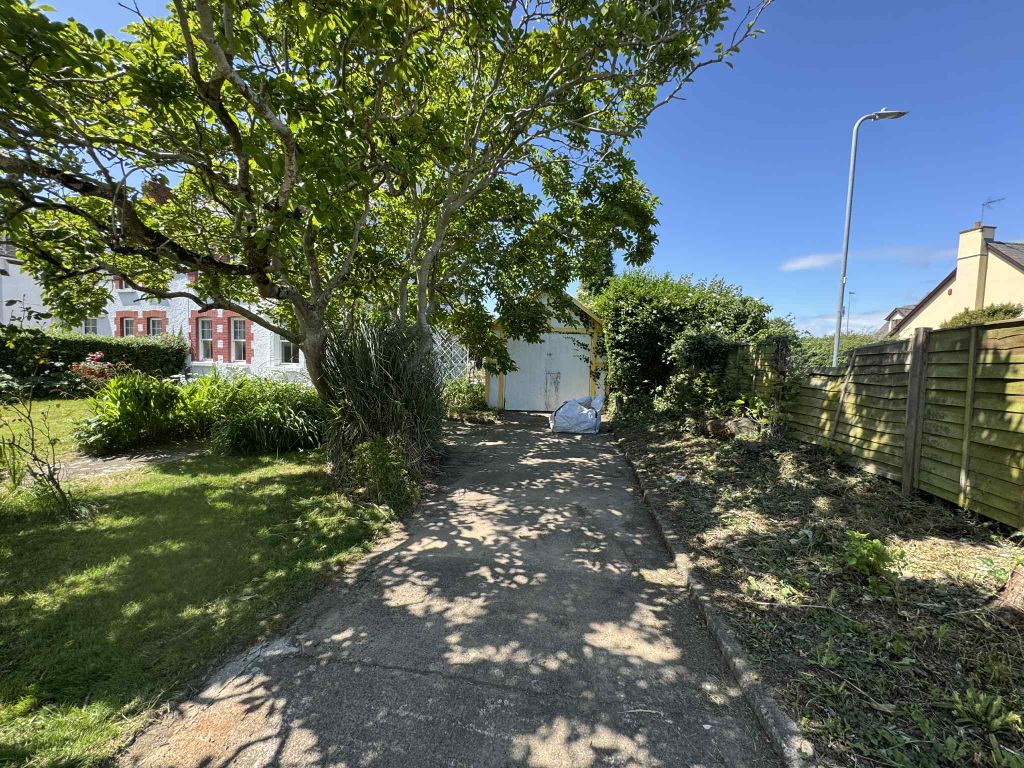 Property photo 2 of 14