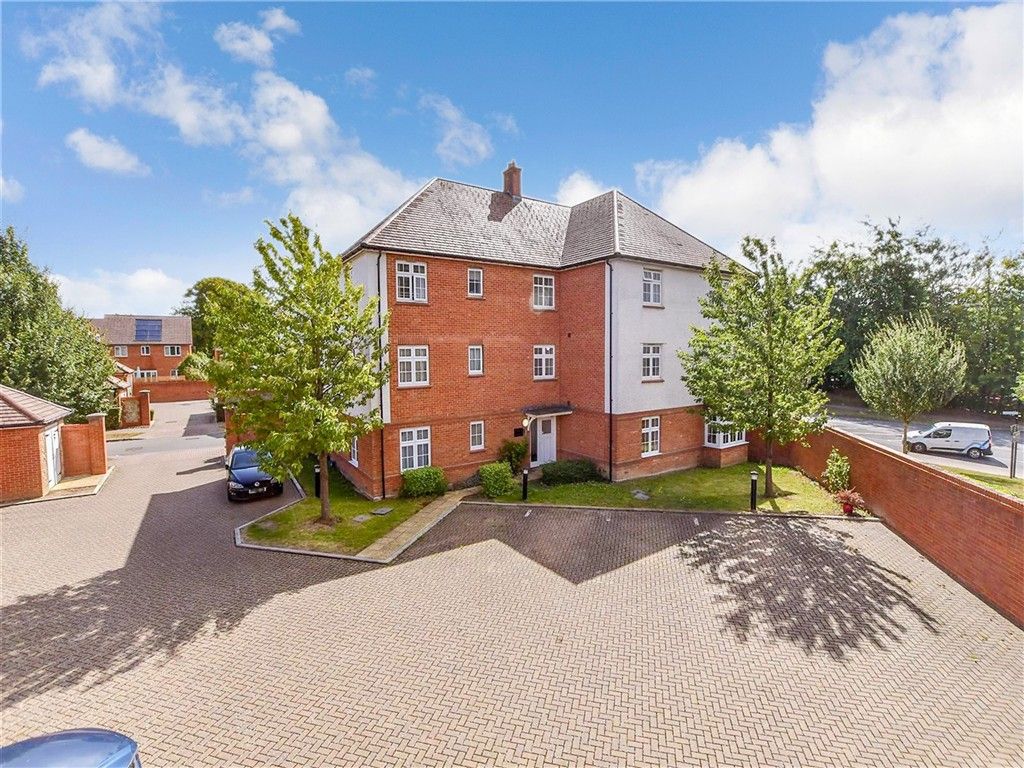 Property photo 1 of 7 External