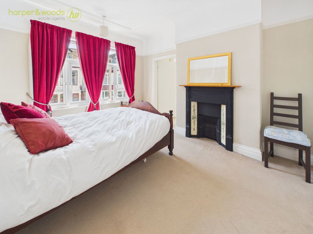 Property photo 2 of 47