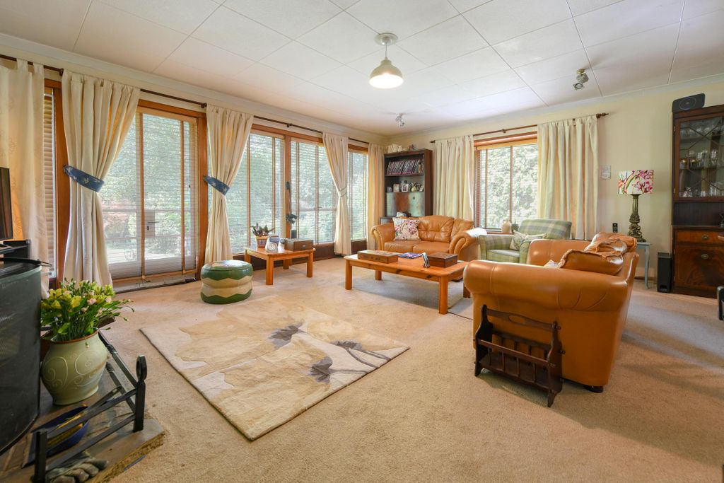 Property photo 3 of 24