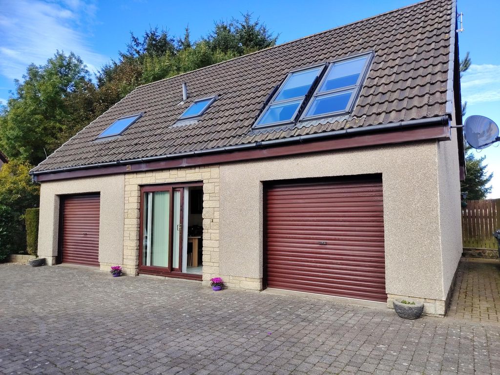 Property photo 1 of 16 Img_20261006_120350