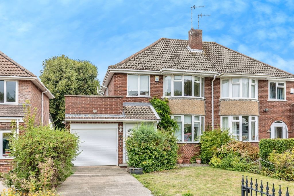 Property photo 1 of 21