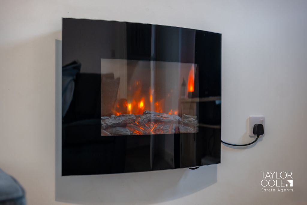 Property photo 3 of 23