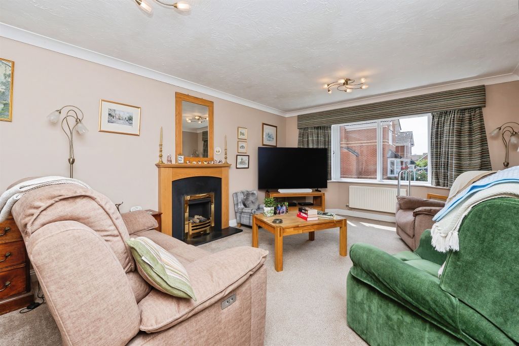 Property photo 3 of 22