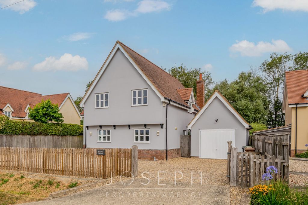 Property photo 2 of 37
