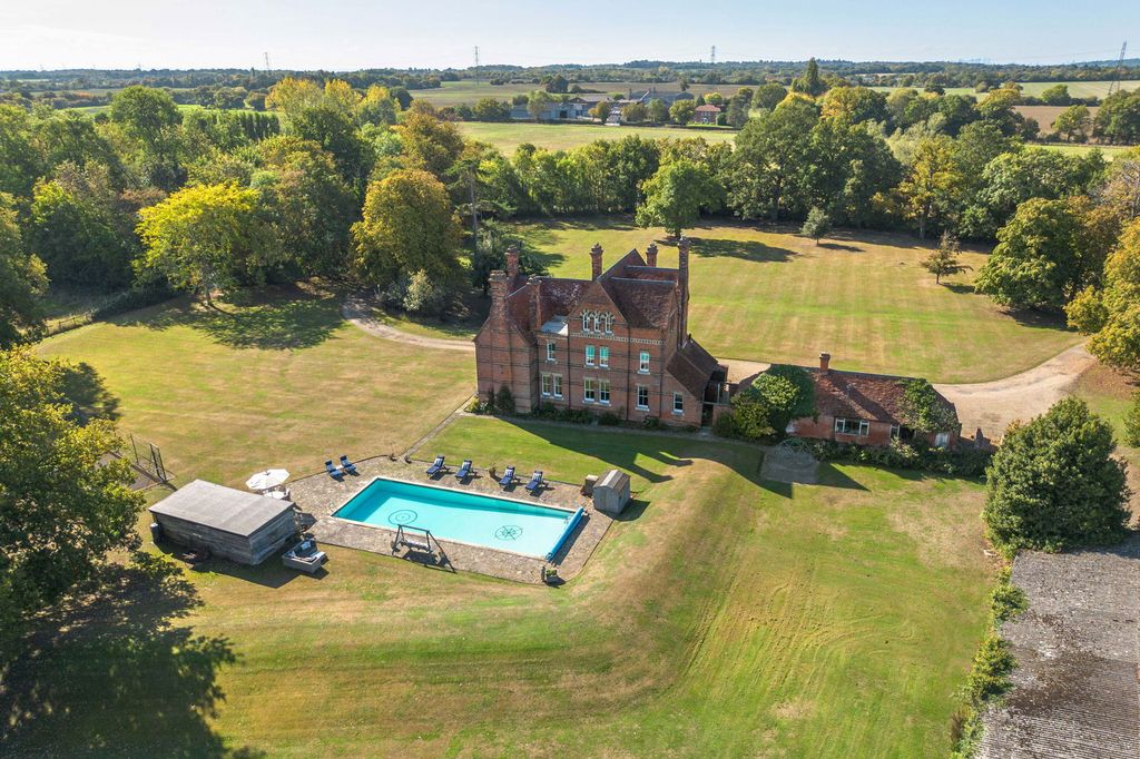 Property photo 2 of 71