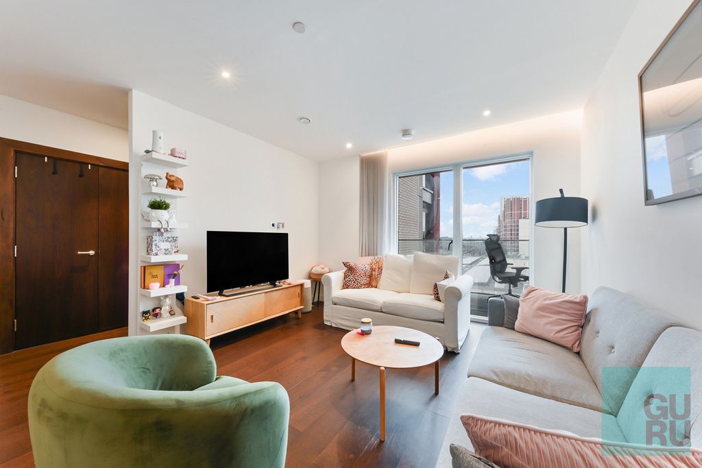 Property photo 2 of 14