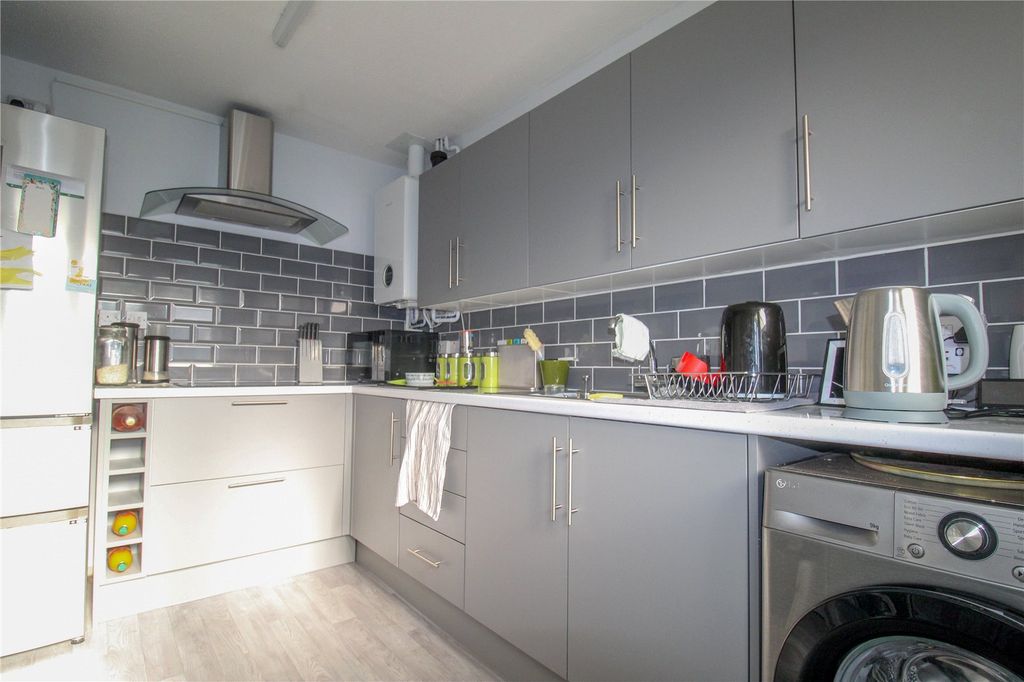 Property photo 2 of 9 Picture No. 07