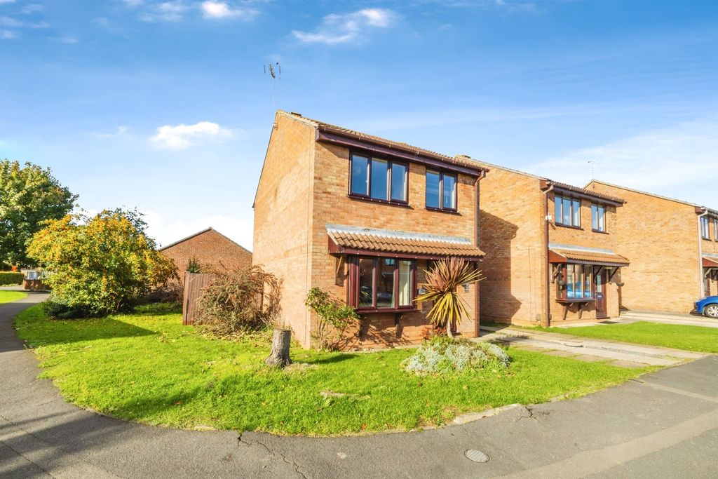 Property photo 1 of 17