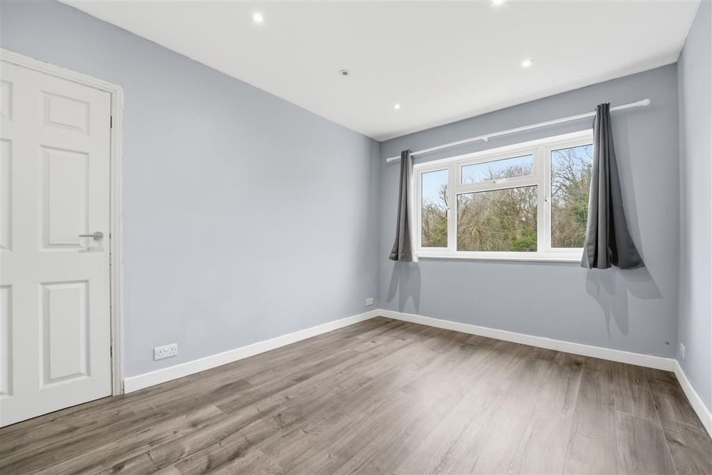 Additional image 13 of 3 bed end terrace house for saleSaxon Avenue, Feltham TW13