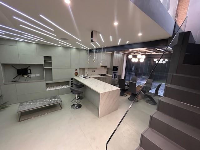 Property photo 2 of 18 9.Jpg