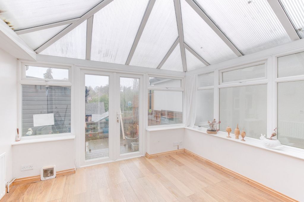 Property photo 3 of 22 Picture No. 12