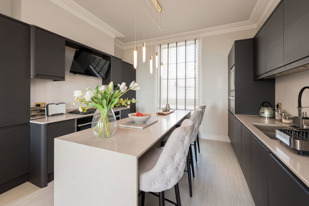 Additional image 10 of 7 bed terraced house for saleNelson Crescent, Ramsgate CT11