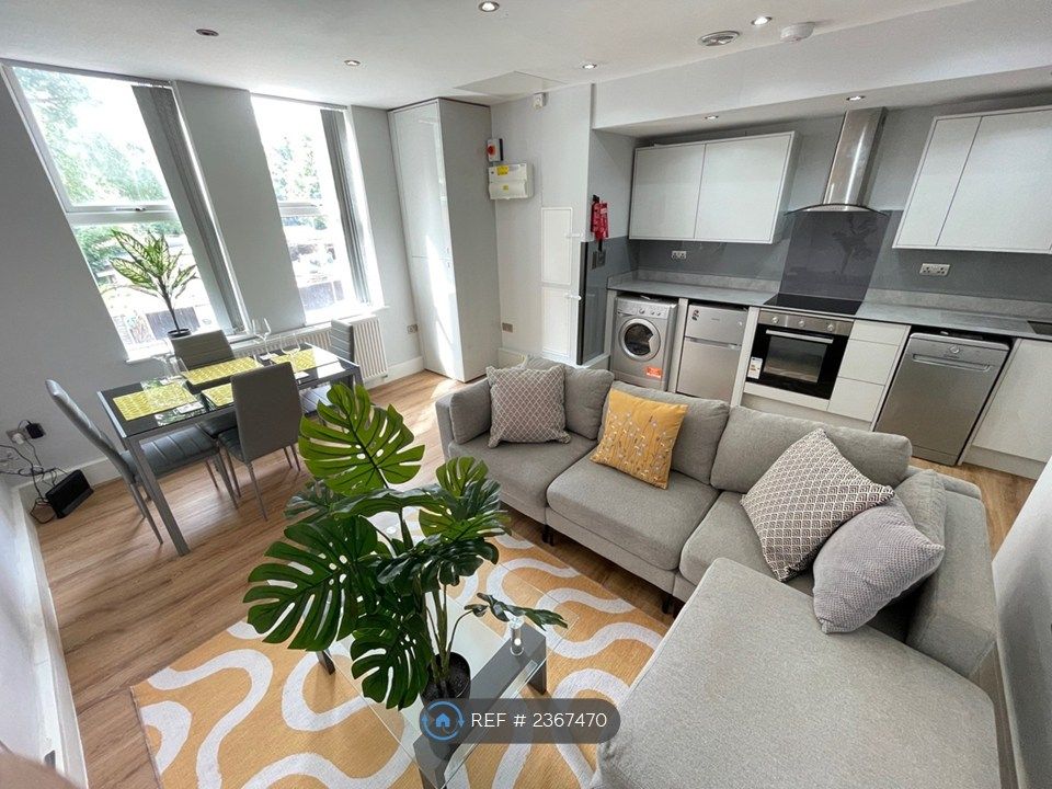 Property photo 1 of 13 Great Space For Entertaining