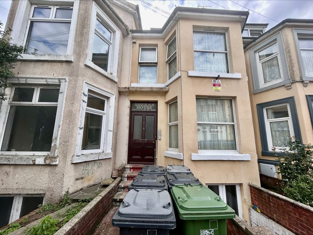 Property photo 1 of 18